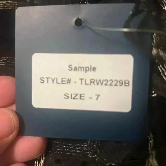 NWT To-La -Roo Girls Black and Gold Dress Size 7 - Picture 5 of 5